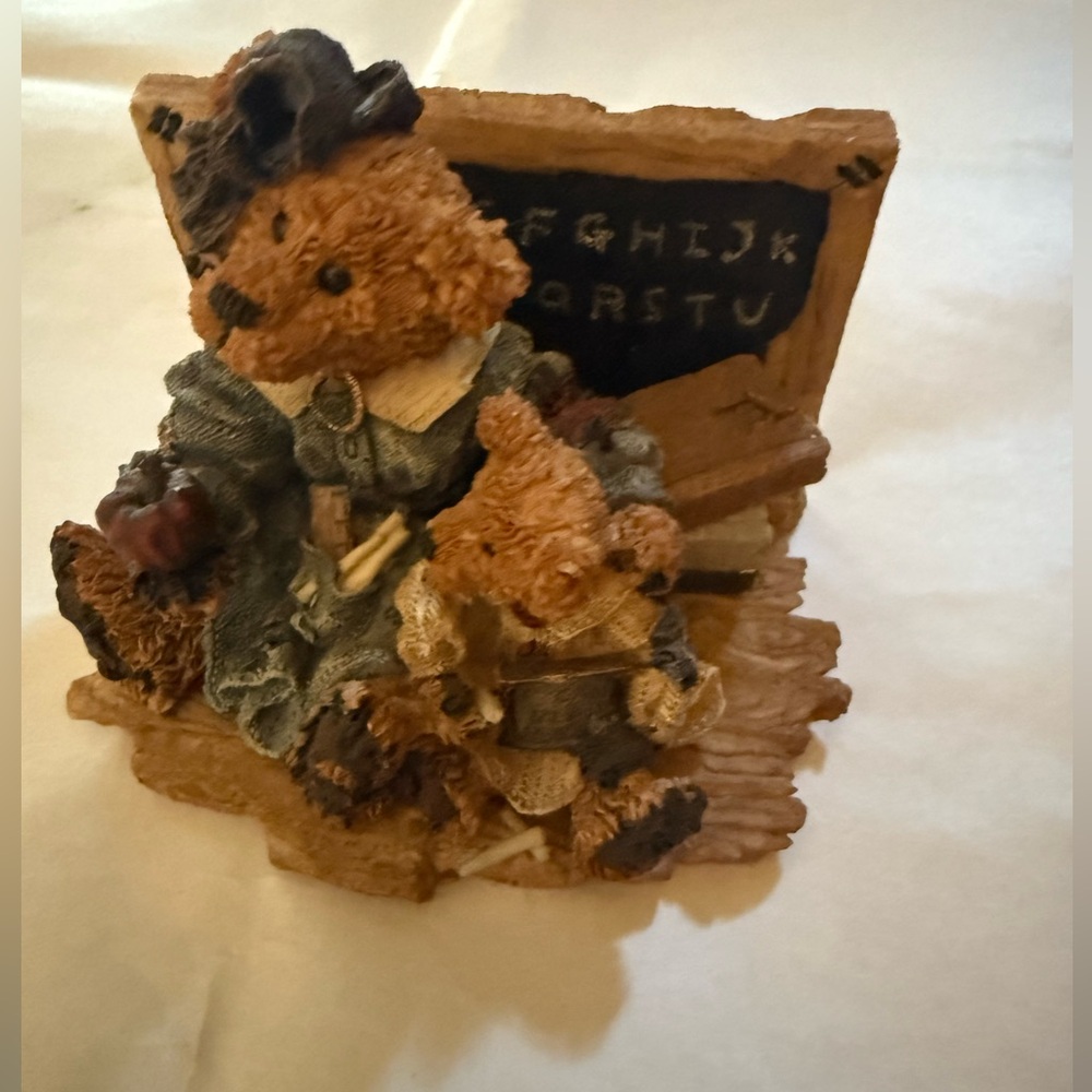 Boyd's Bears Bearstone Figurine #2259" Miss Bruin & Bailey" Teacher Collectible